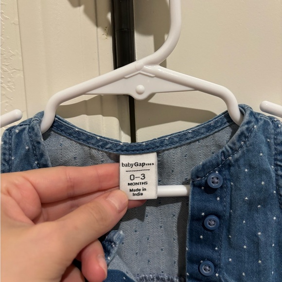 Baby Gap Romper - Picture 2 of 2
